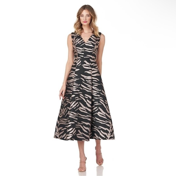 Kay Unger Dresses & Skirts - Kay Unger Black & Beige Zebra-Print V-Neck Midi Dress Cocktail Evening Gala Prom